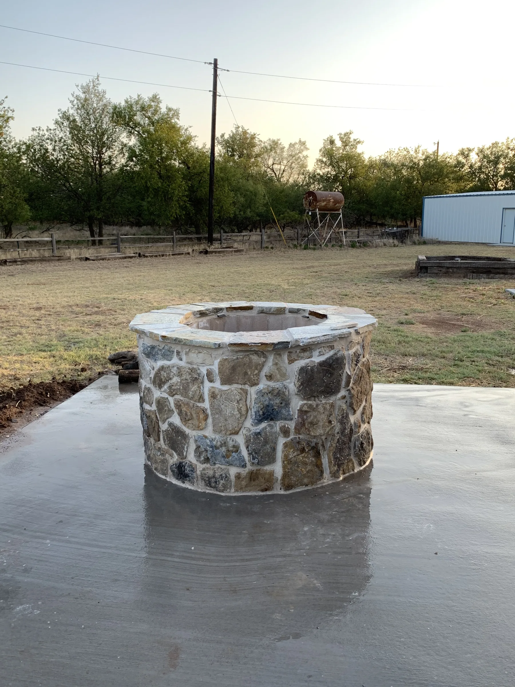 Stone fire pit